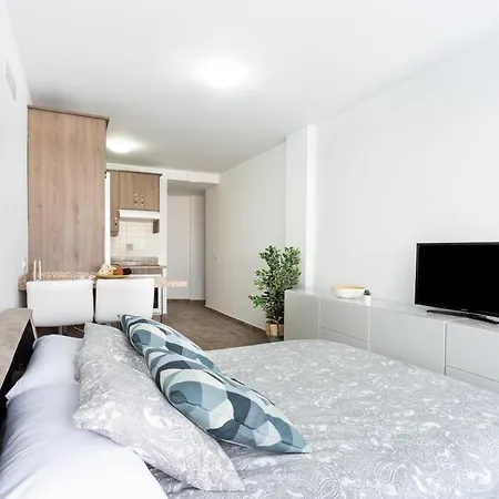 아파트 Home2book Bajamar Natural Pool & Beach *