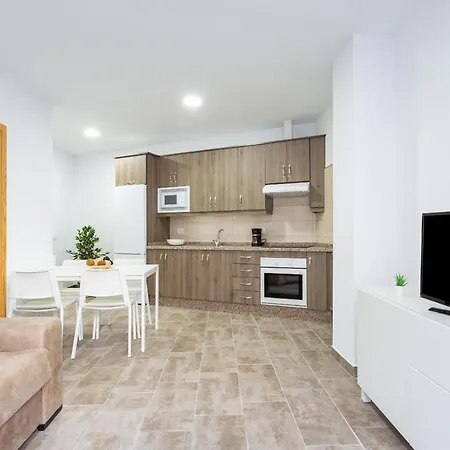 아파트 Home2book Bajamar Natural Pool & Beach